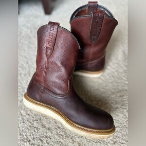 Irish Setter pull on work boots. Size 11 D